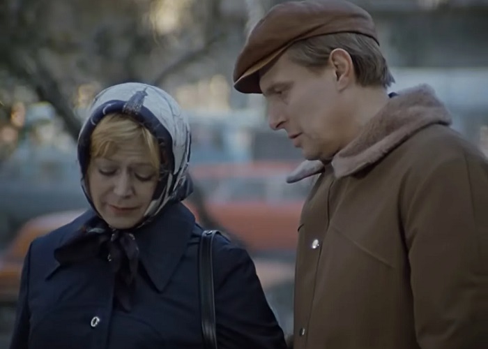 Почти 40, замужем, но: почему «Оленька» Рыжова из «Служебного романа» стала «подлой» в глазах зрителей