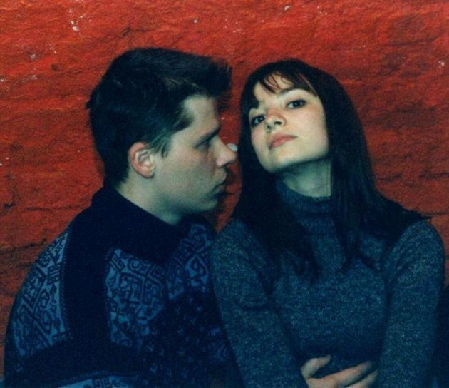 Их роман был полон нежности, но столкнулся с родительским неодобрением.