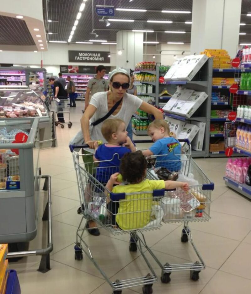 Тройняшки Платон, Андрей и Тимофей, которые радуют маму своими успехами.