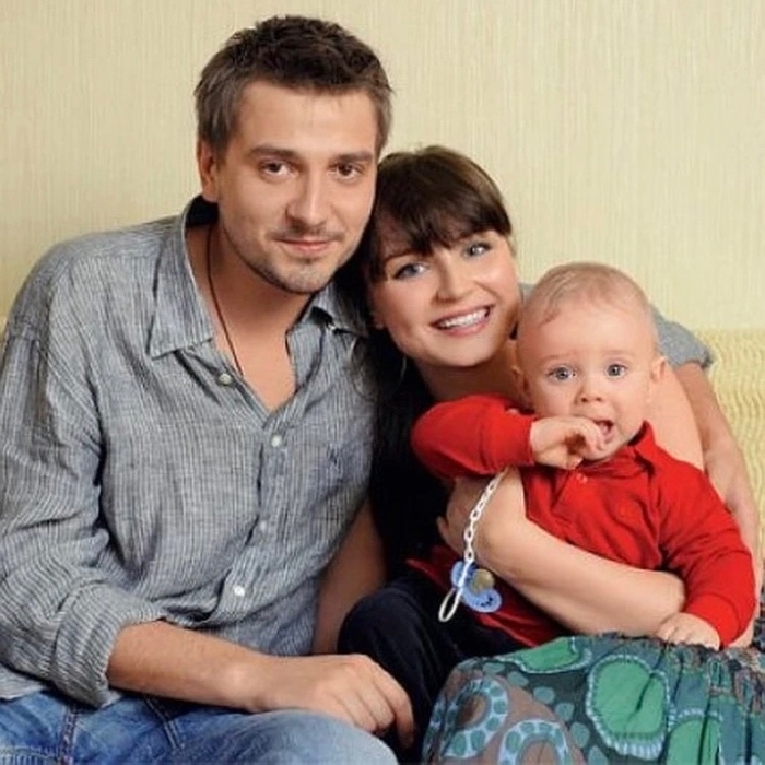 От 80 кг до 44: Полина Гагарина после двух разводов «справилась» и сияет в 39