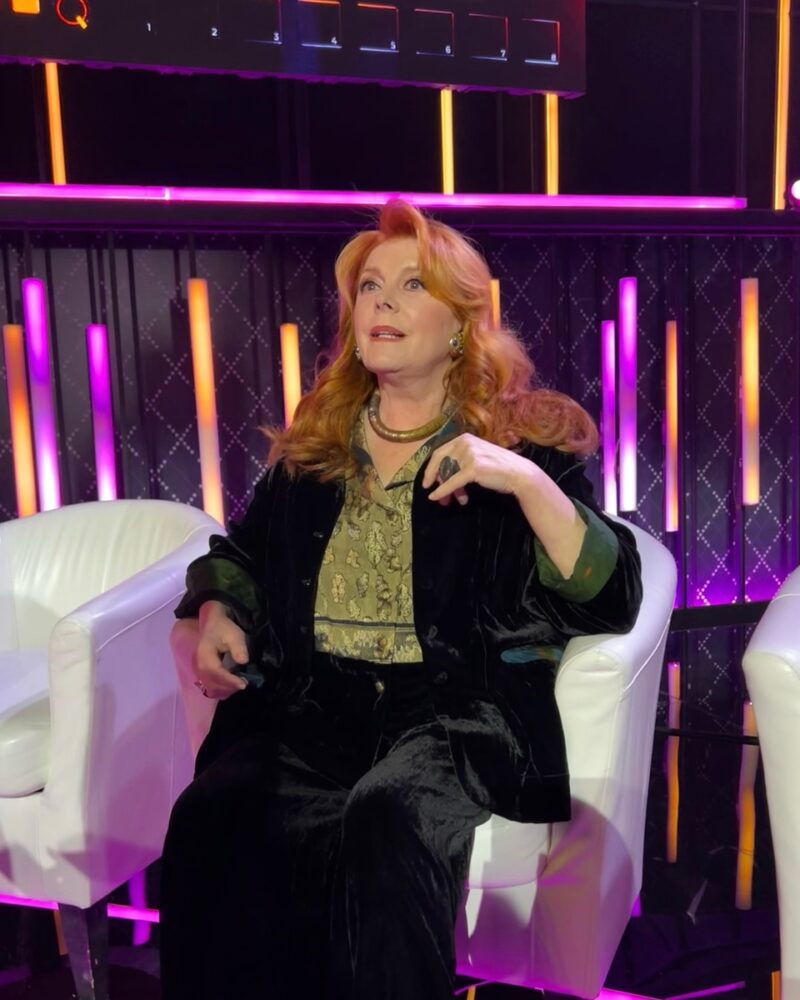 Клара Новикова: «Пока мне есть что сказать зрителю — буду выходить на сцену».