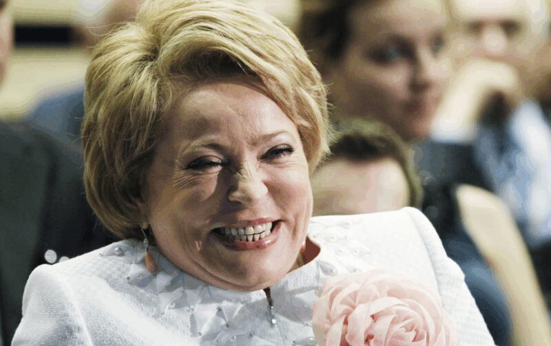 От медсестры до главы Сената: 76-летняя Валентина Матвиенко: «стакан», миллиарды и путь наверх.