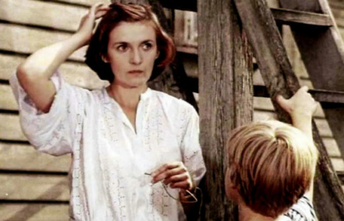 От звезды экрана к инокине: как Ольга Гобзева пережила 2 развода и чудо, а Никита Михалков спас её от суда