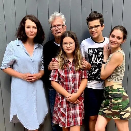 Александра, дочь Екатерины Волковой и Эдуарда Лимонова, в юности.