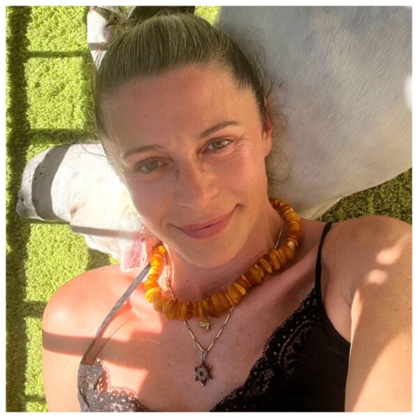 Её «корона» стоила слишком дорого : Оксана Фандера – почему после десятилетий в легендарной семье она уходила и возвращалась, когда «Янковского-старшего впервые видели растерянным»