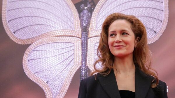 Расставание спустя 9 лет и неожиданная связь с овдовевшей актрисой: «Идеальное расставание красивой глянцевой пары»