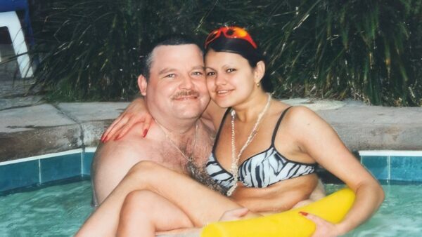 Сын легенды: «Устал от одиночества» в 20 лет, но нашёл любовь на ТВ и тайно женился