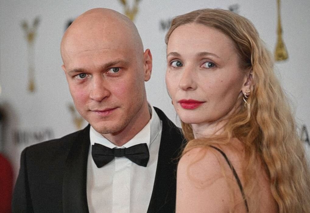 Анна Шевчук вышла в свет в серьгах стоимостью более миллиона рублей