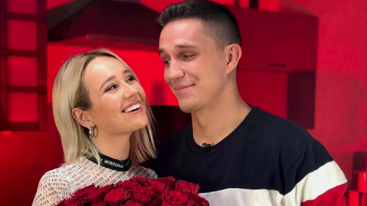 «Снег замирает для меня»: Дима Масленников раскрыл, как понял, что влюбился в Клаву Коку