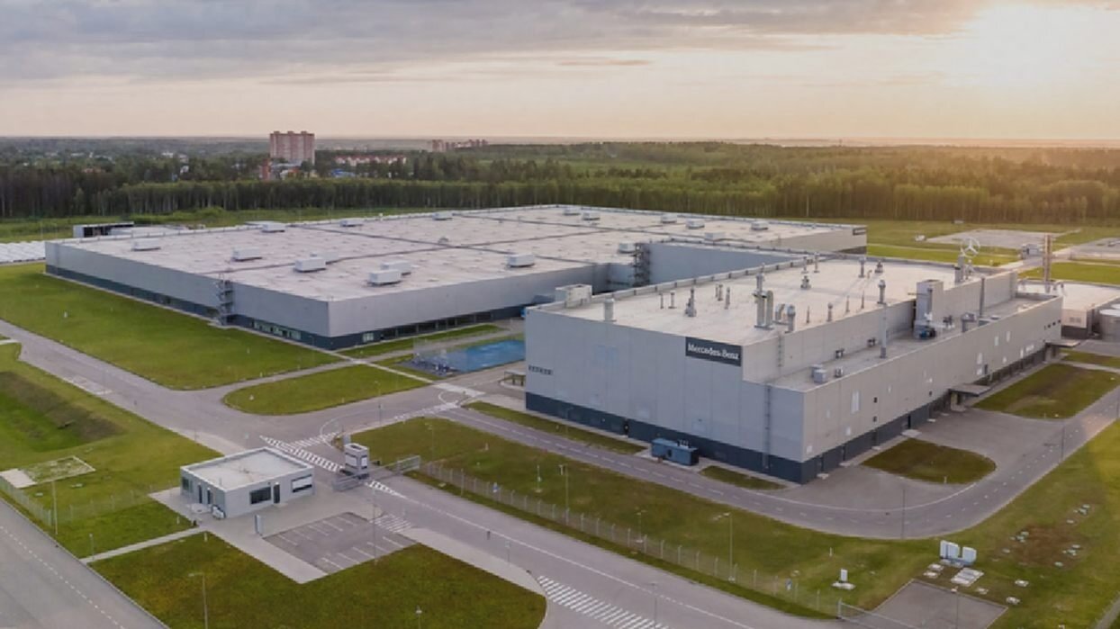 Exeed покидает завод Mercedes-Benz в России: производство переезжает в Шушары