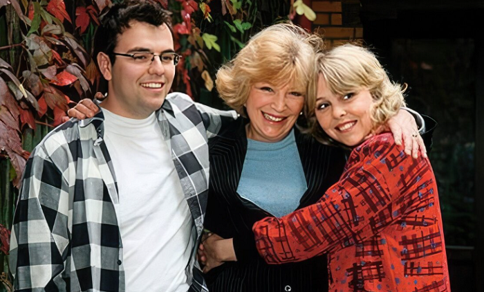 Проспанное свидание с мулатом, театр вместо переводчика и рождение дочери в 47: судьба дочери Остроумовой