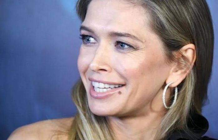 Вера Брежнева: как звезда «ВИА Гры» сменила имя и учит «искусству любви» за 30 тысяч
