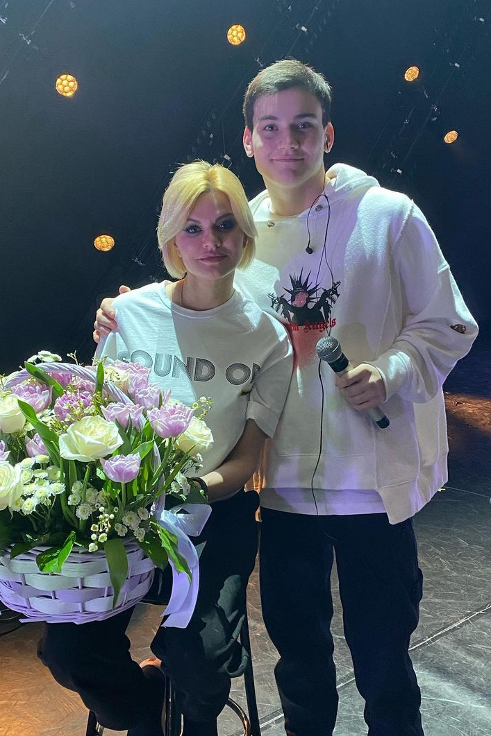 Михаил Круг: несчастливые браки, роковой аборт и тайна убийства, изменившая судьбу семьи