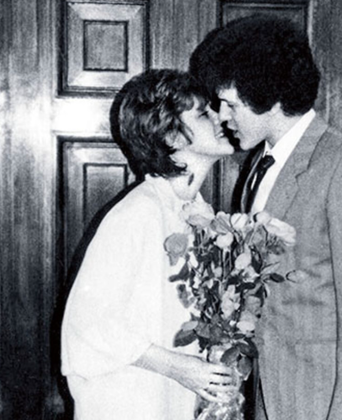 «Открыл счет»: почему 33-летний Игорь Нефедов, молочный брат Антона Табакова, свел счеты с жизнью после разрыва с женой и учителем