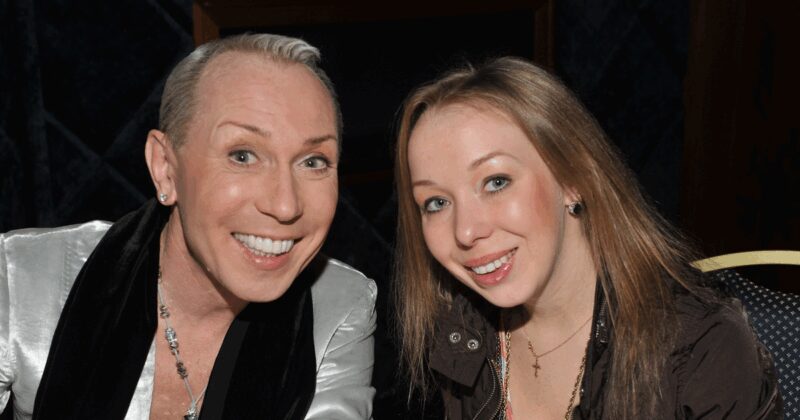 Александр Песков в образе, покорившем миллионы