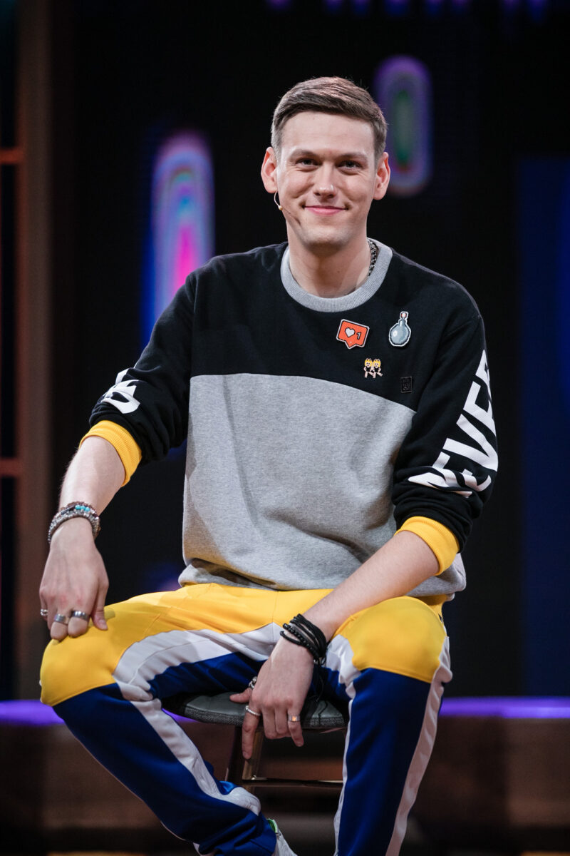 Тайны Антона Шастуна: от застенчивого подростка до звезды «Импровизации» через разрыв и обручальные кольца