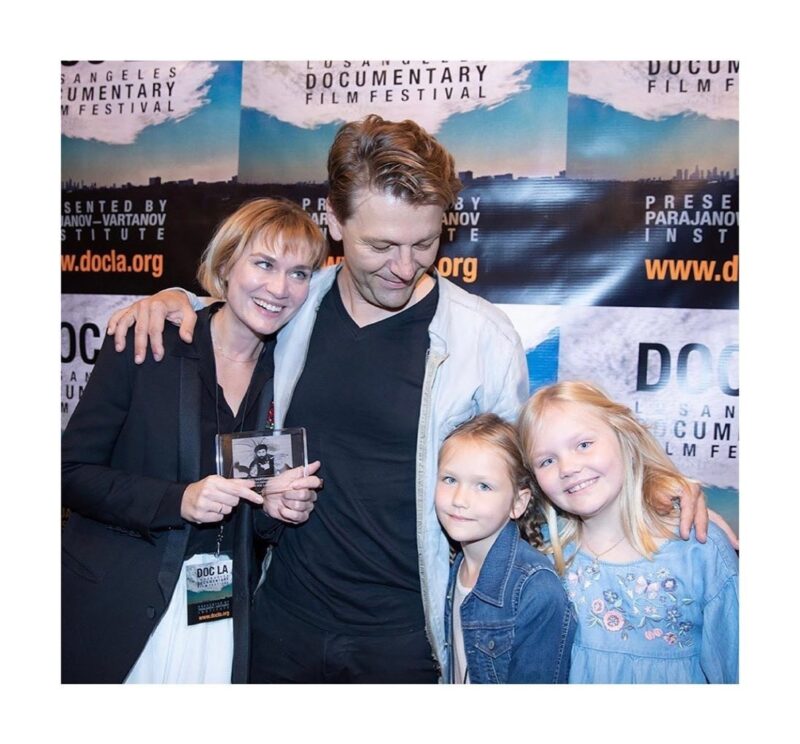 Оксана Шелест — четвёртая жена актёра, брак с которой продлился недолго.