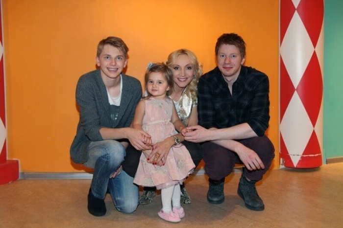 От случайной встречи до модельной внешности: дочь Орбакайте Клавдия покоряет Сеть в 14 лет