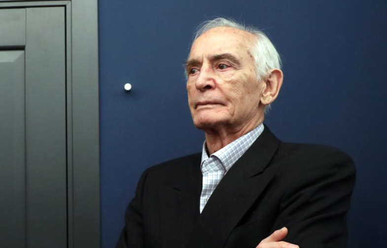 Юный Василий Лановой, начинавший свой путь в Щукинском училище.