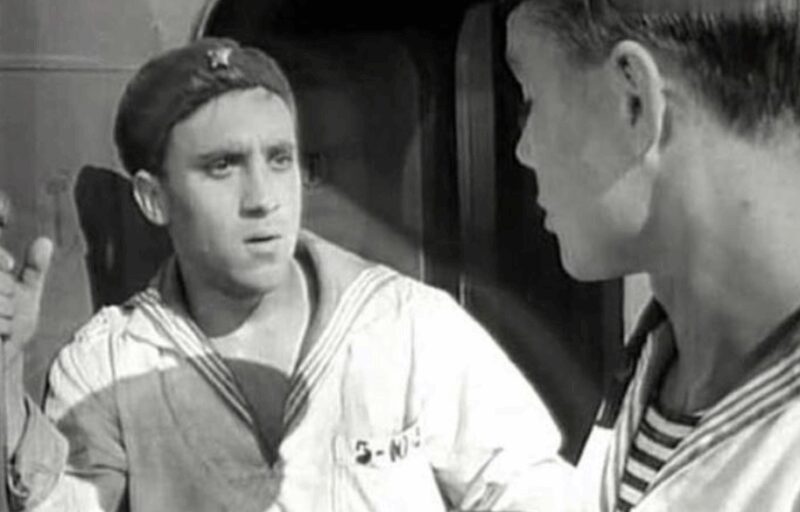 Владимир Высоцкий в образе моряка на съёмках фильма «Увольнение на берег»