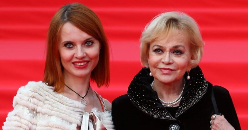 Ирина Шевчук со своей дочерью Александрой, продолжившей актёрскую династию.