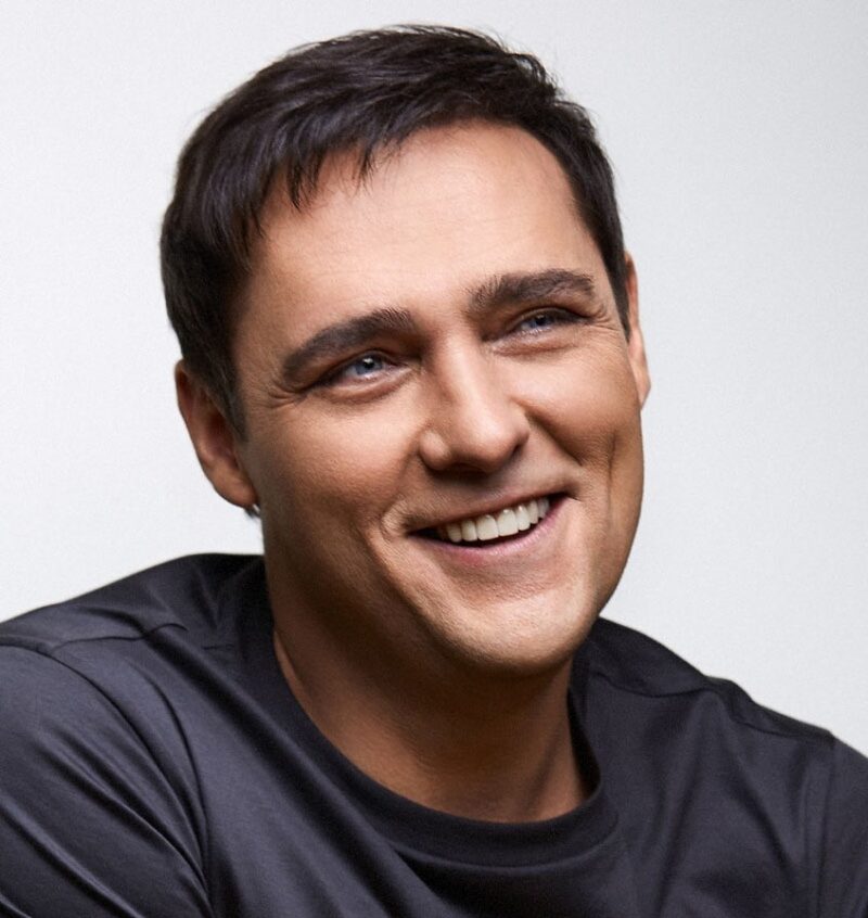 Молодые Юрий и Светлана в начале их истории.