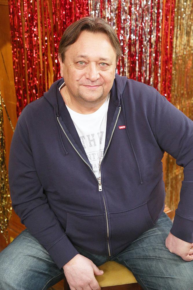 Актер, который озвучил Альфа и стал отцом в 58: как Александр Клюквин нашел счастье после двух неудачных браков