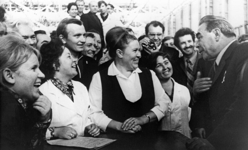 Семья Брежневых: внешнее благополучие и внутренние трещины.