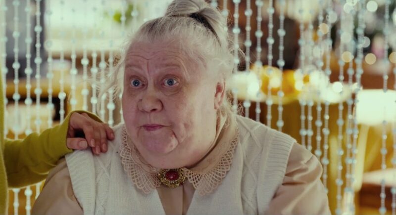 Образ, принёсший всенародную любовь: Галина Стаханова в роли доброй бабушки.