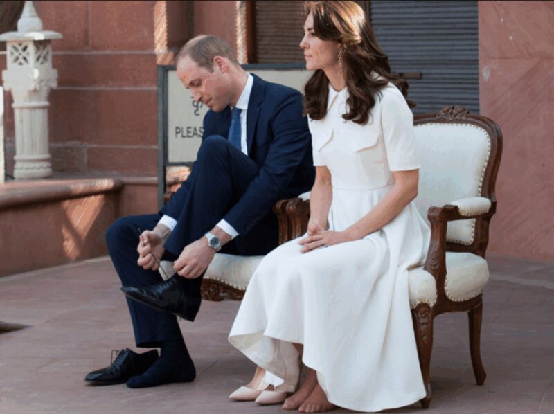 Несмотря на тонкие колготки, состояние стоп принцессы стало предметом активных обсуждений.