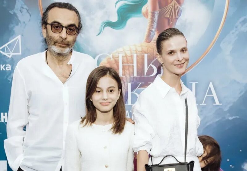 Светлана Иванова с дочерьми Полиной и Мирой: главное богатство актрисы.