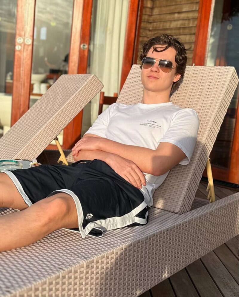 Светлана с детьми: Дэннис и Эстелла.