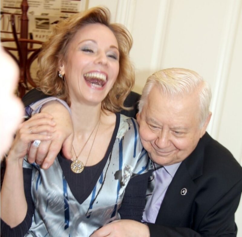 "Мне платят, чтобы я не выходила на сцену": Марина Зудина о предательстве и изгнании из театра Табакова