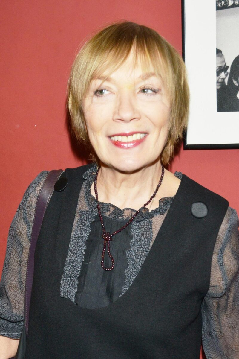 Две жены, семеро детей и «самая большая потерянная любовь»: бурная жизнь Никаса Сафронова