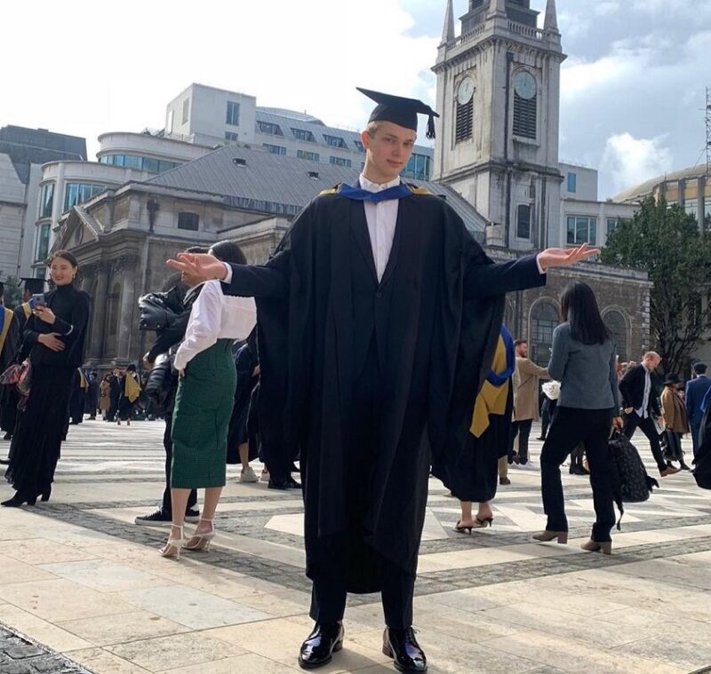 Сын Орбакайте Дени Байсаров: почему внук Пугачевой сбежал от славы и выбрал тишину