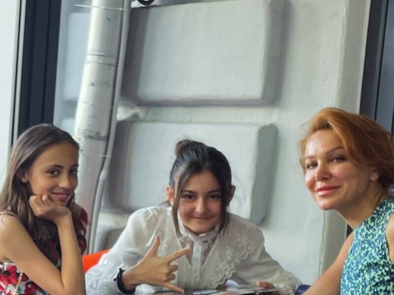 Лаура Кеосаян в молодости: черты, которые унаследовала Серафима.