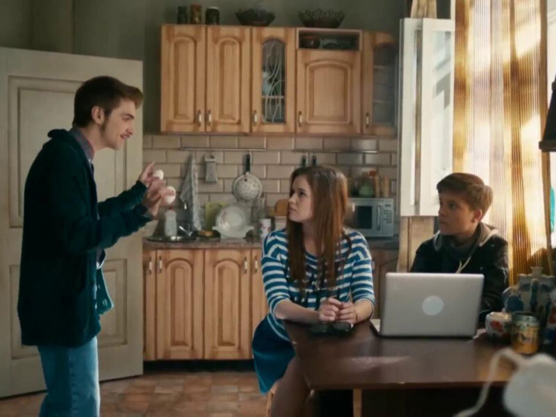 Разбитые мечты юной звезды: Егор Клинаев и роковая цена доброты