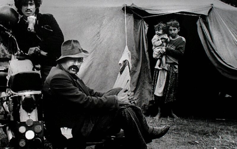 Цыганские таборы в 1940-е годы ещё вели кочевой образ жизни.