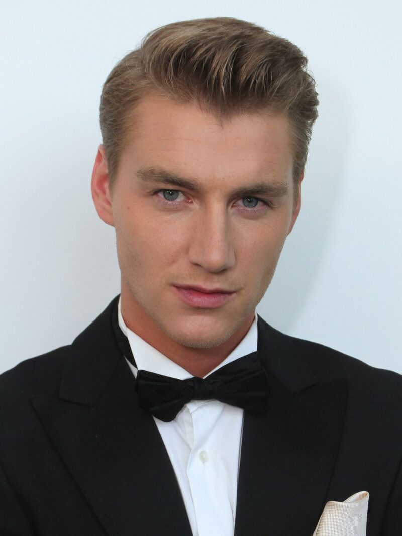 Алексей Воробьев: как главный холостяк страны обрел семью и стал отцом