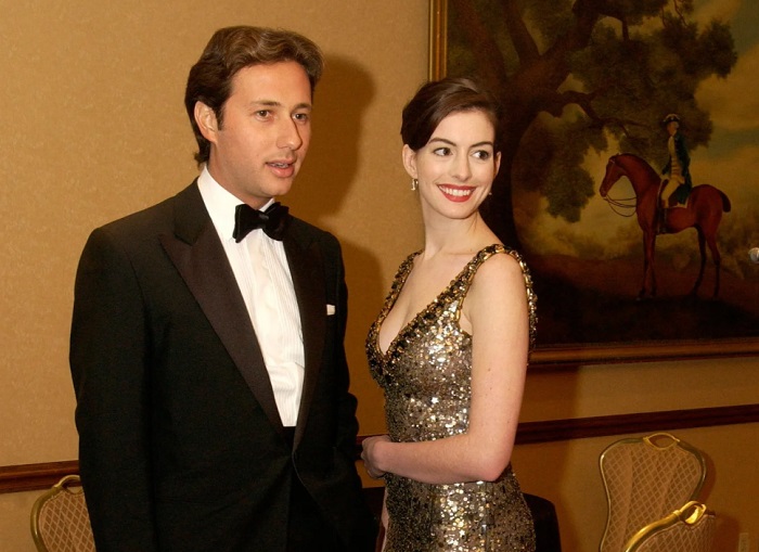 Странная судьба Энн Хэтэуэй: после аферы миллионера актриса вышла замуж за "Шекспира"