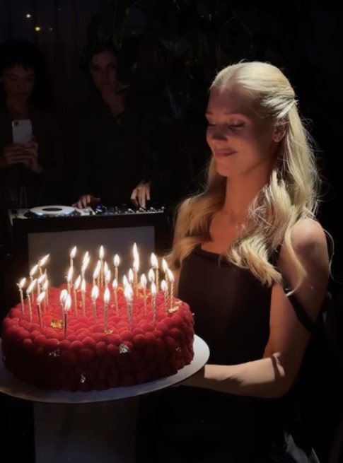 "Надо мной издевался муж": Кристина Асмус о психологическом насилии и горьком пути к счастью