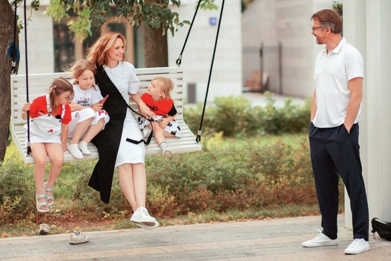 Семья Петренко старается проводить как можно больше времени вместе.