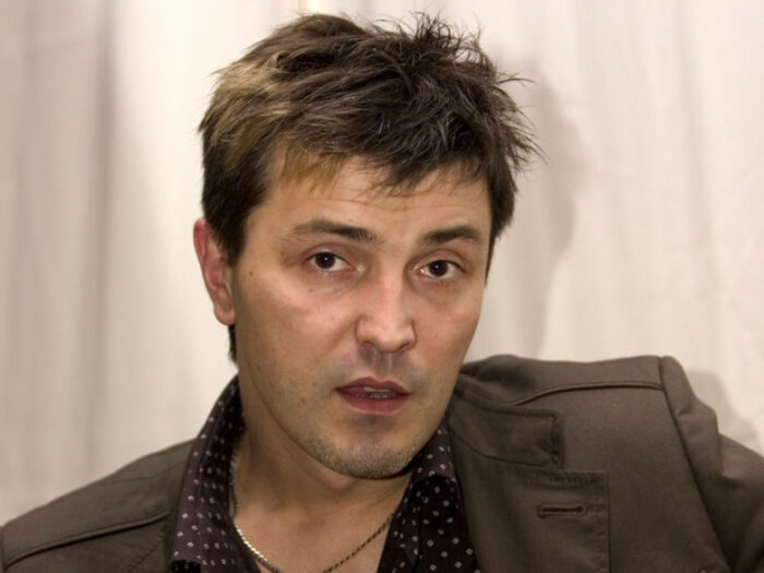Звезда «Руки вверх!» Алексей Потехин: уход от Сергея Жукова, депрессия и спасение в браке с Еленой