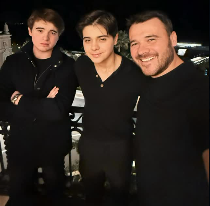 Али Агаларов тяготеет к музыке и сцене.