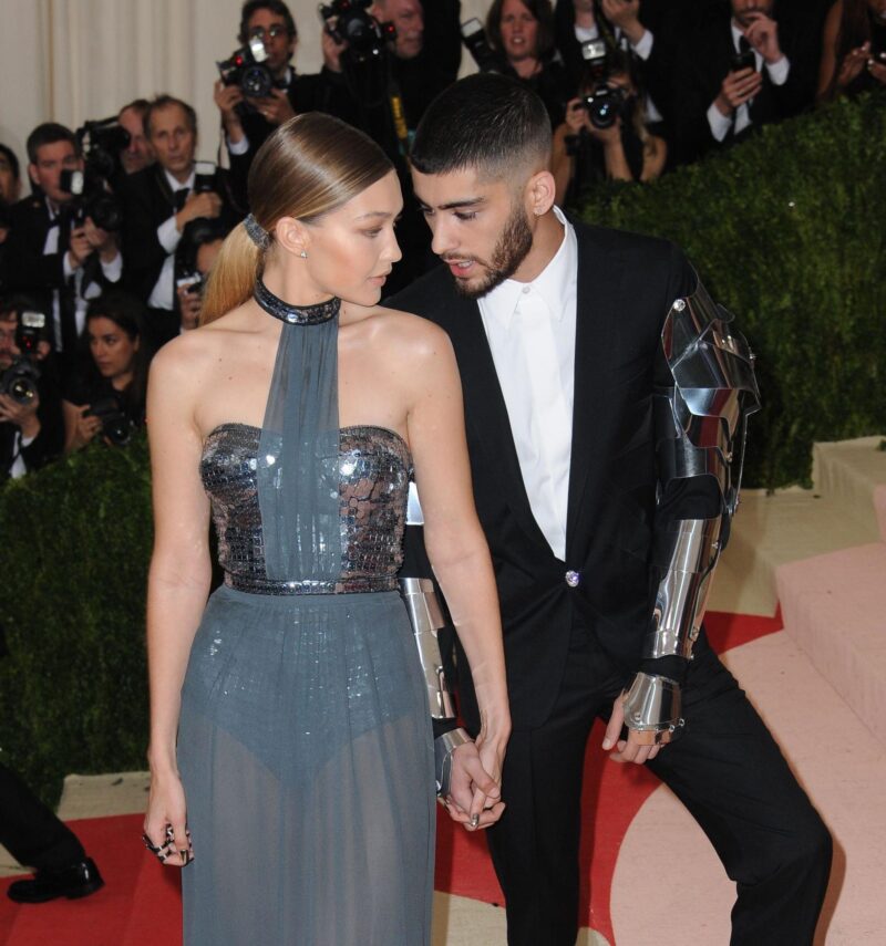 Тайны Джиджи Хадид: Как «некрасивая сестра» стала иконой и кто просил ее руки у матери