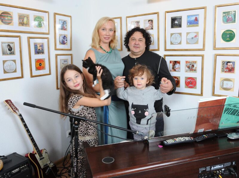 От "Скрипки-лисы" до семи браков: драматическая история Игоря Саруханова