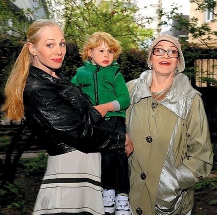 Незабываемый образ Нины Руслановой.