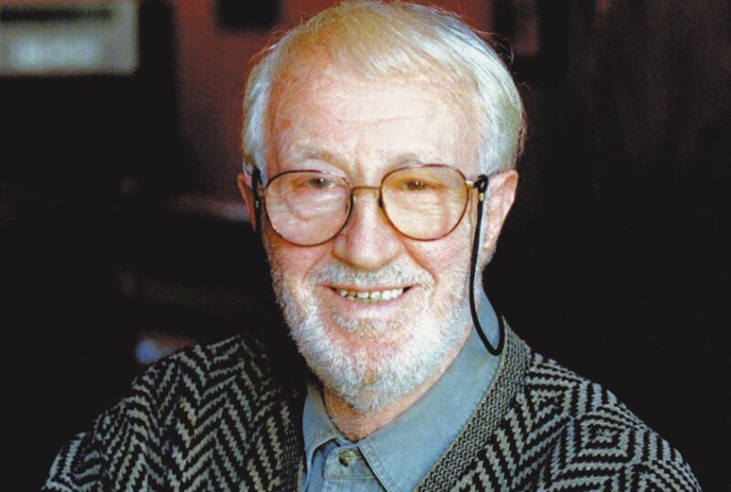 Георгий Тараторкин и Евгения Крюкова в спектакле «Не будите мадам», принесшем актеру оглушительный успех.