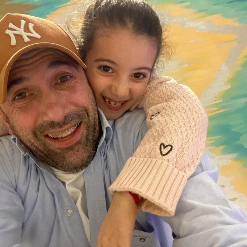 София растет точной копией своего знаменитого отца.