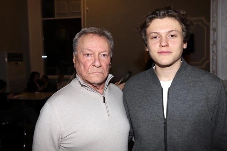 Взрослый Марат Шакуров – сын знаменитого артиста.